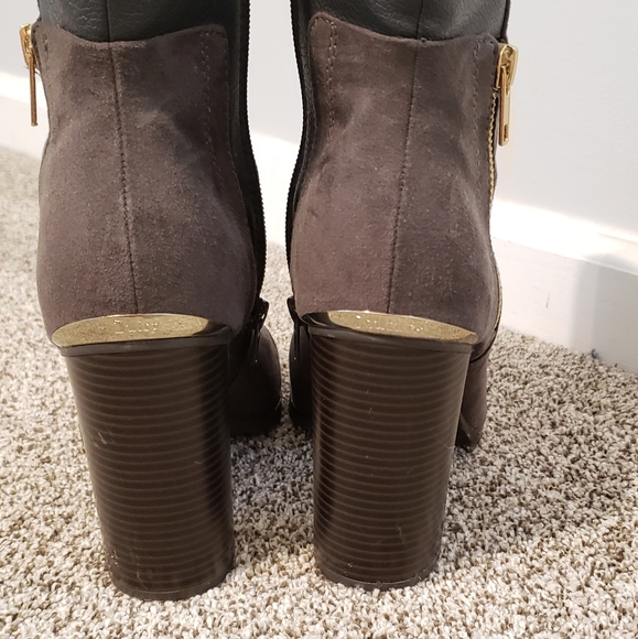 Fall boots - Picture 2 of 5